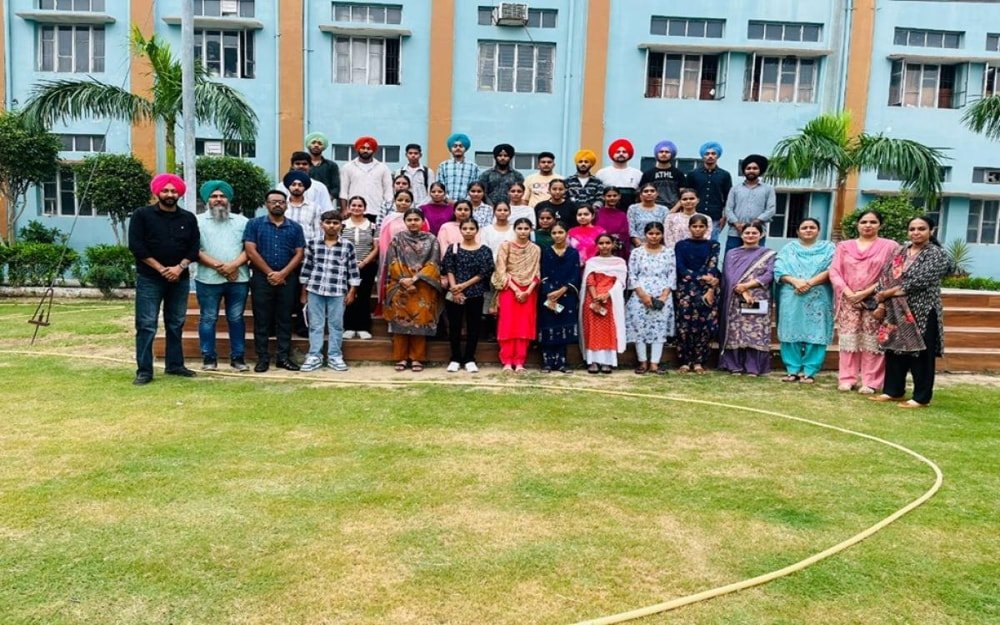 Orientation Day Group Photo 20024-25